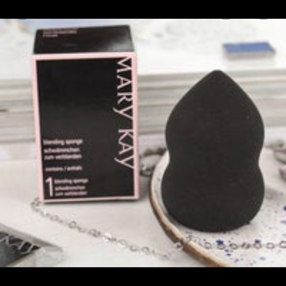 Mary Kay Blending Sponge